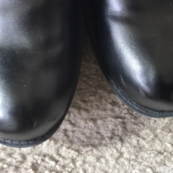 🛑🛑SOLD🛑🛑Ladies Black Low Heel Boots. - Picture 6 of 7